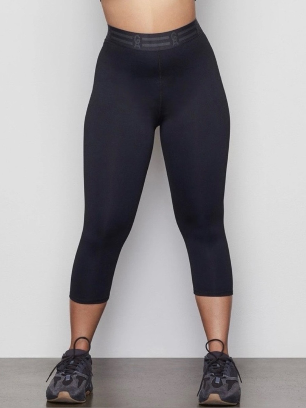 GOOD AMERICAN The Icon Capri Leggings Size 2 /M in Black NWT